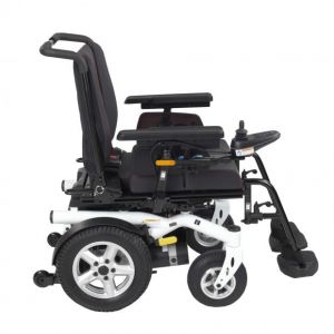 Pogled s strani - električni invalidski voziček Rascal Rueba